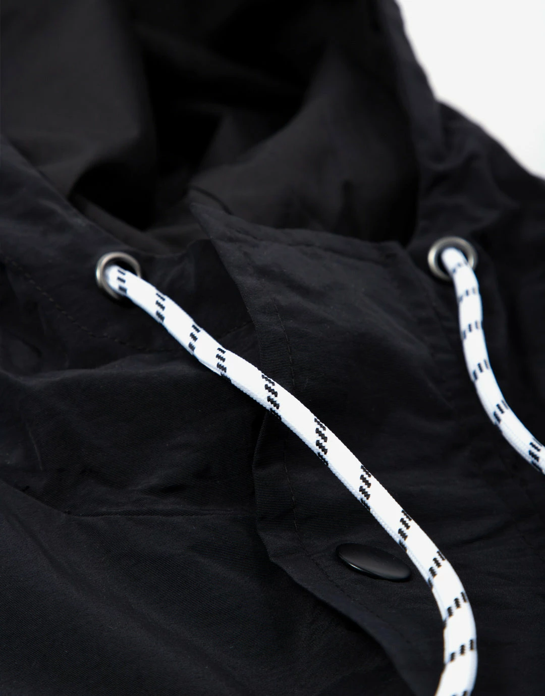 Parlez Tradewinds Hooded Windbreaker - Black 3 Parlez Tradewinds Hooded Windbreaker - Black