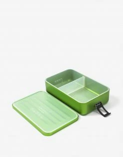 SIGG Metal Lunch Box Plus Large - Green 9 SIGG Metal Lunch Box Plus Large - Green